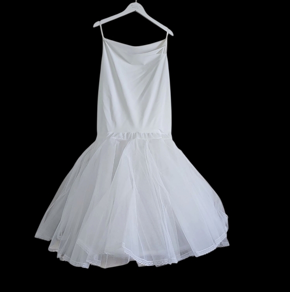 ANNA SORRANO "SUZETTE" STRAPLESS WEDDING GOWN WITH CHANTILLY EYELASH HEM - Picture 8 of 16